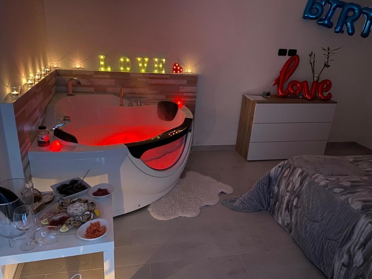 La Chicca Sul Mare Villa Bari Eksteriør billede
