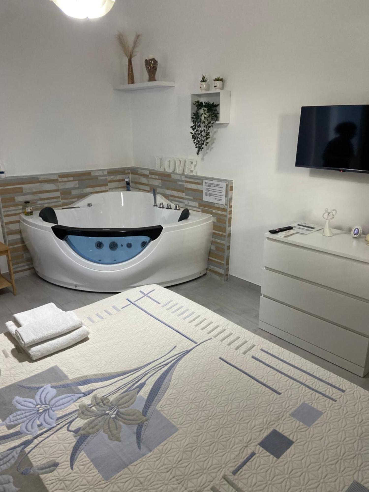 La Chicca Sul Mare Villa Bari Eksteriør billede
